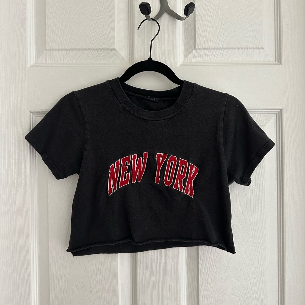 Brandy Melville graphic crop top